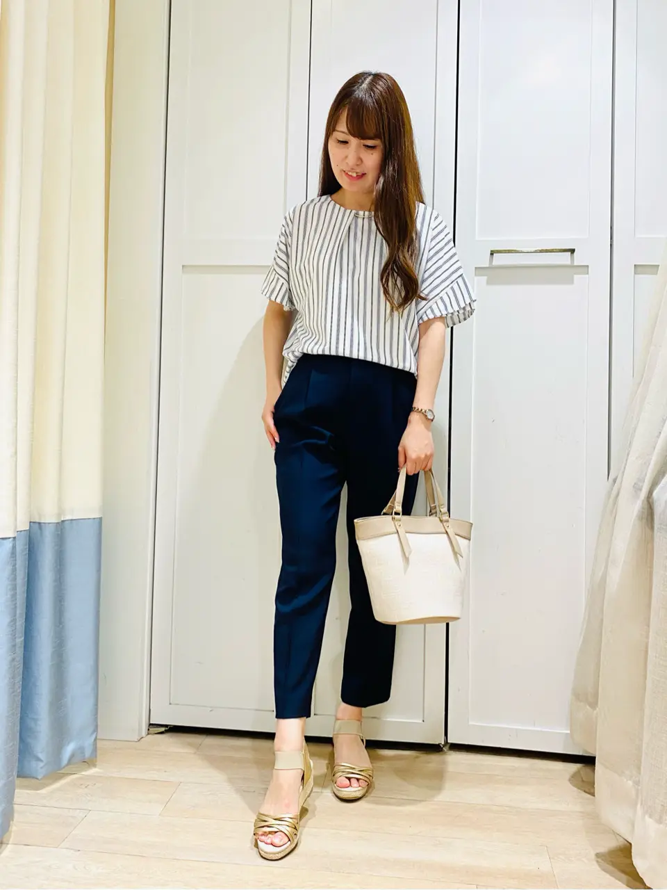 ANY SIS スタッフ コーディネート画像