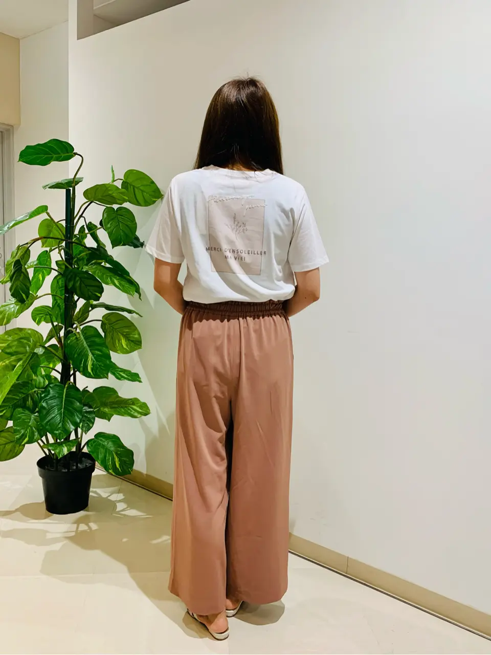 ANY SIS 石川 コーディネート画像