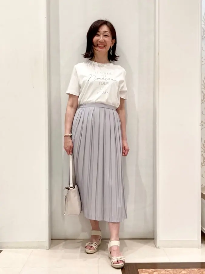 ANY SIS スタッフ コーディネート画像