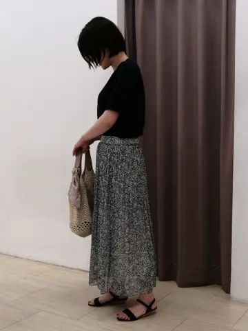 ANY SIS N コーディネート画像