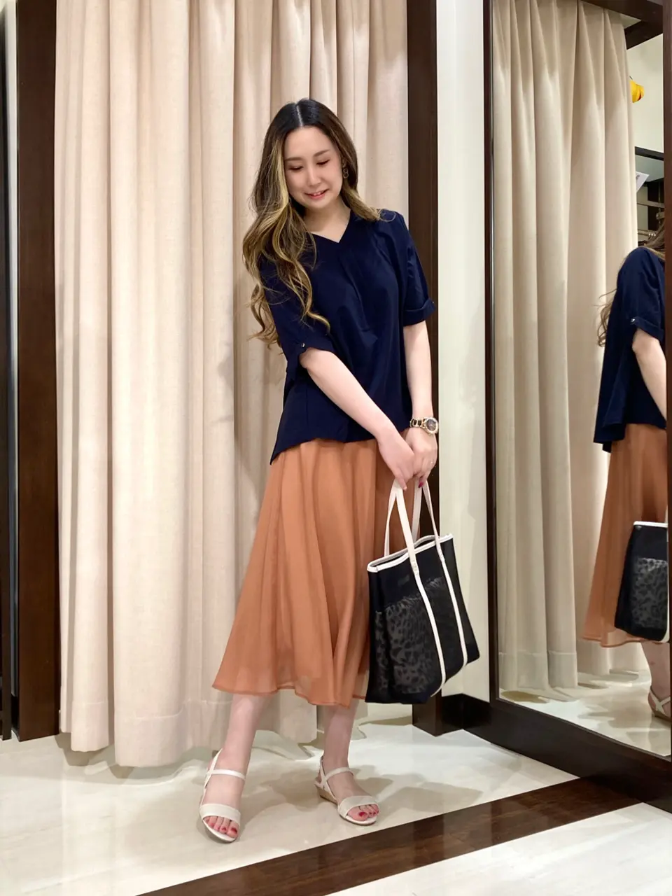 ANY SIS STAFF コーディネート画像