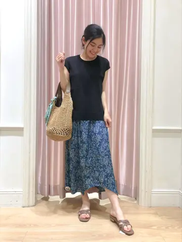 ANY SIS スタッフ コーディネート画像