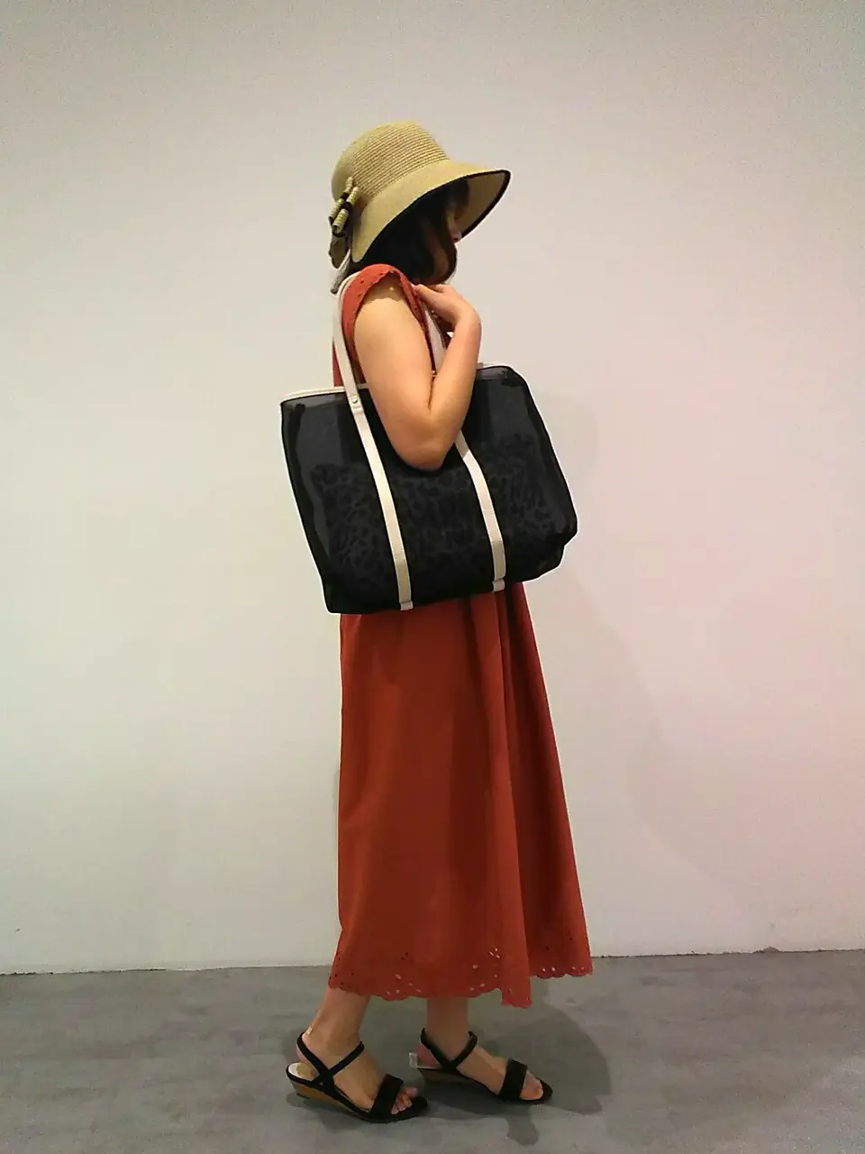 ANY SIS 川根　彩 コーディネート画像