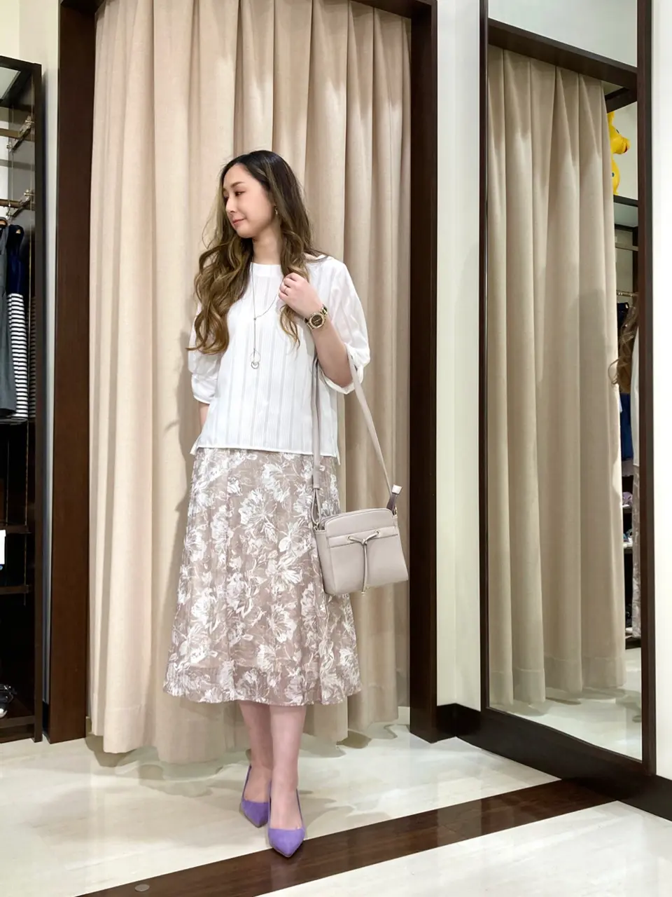 ANY SIS STAFF コーディネート画像