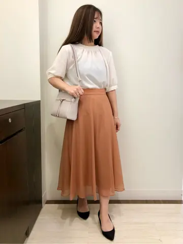 ANY SIS スタッフ コーディネート画像