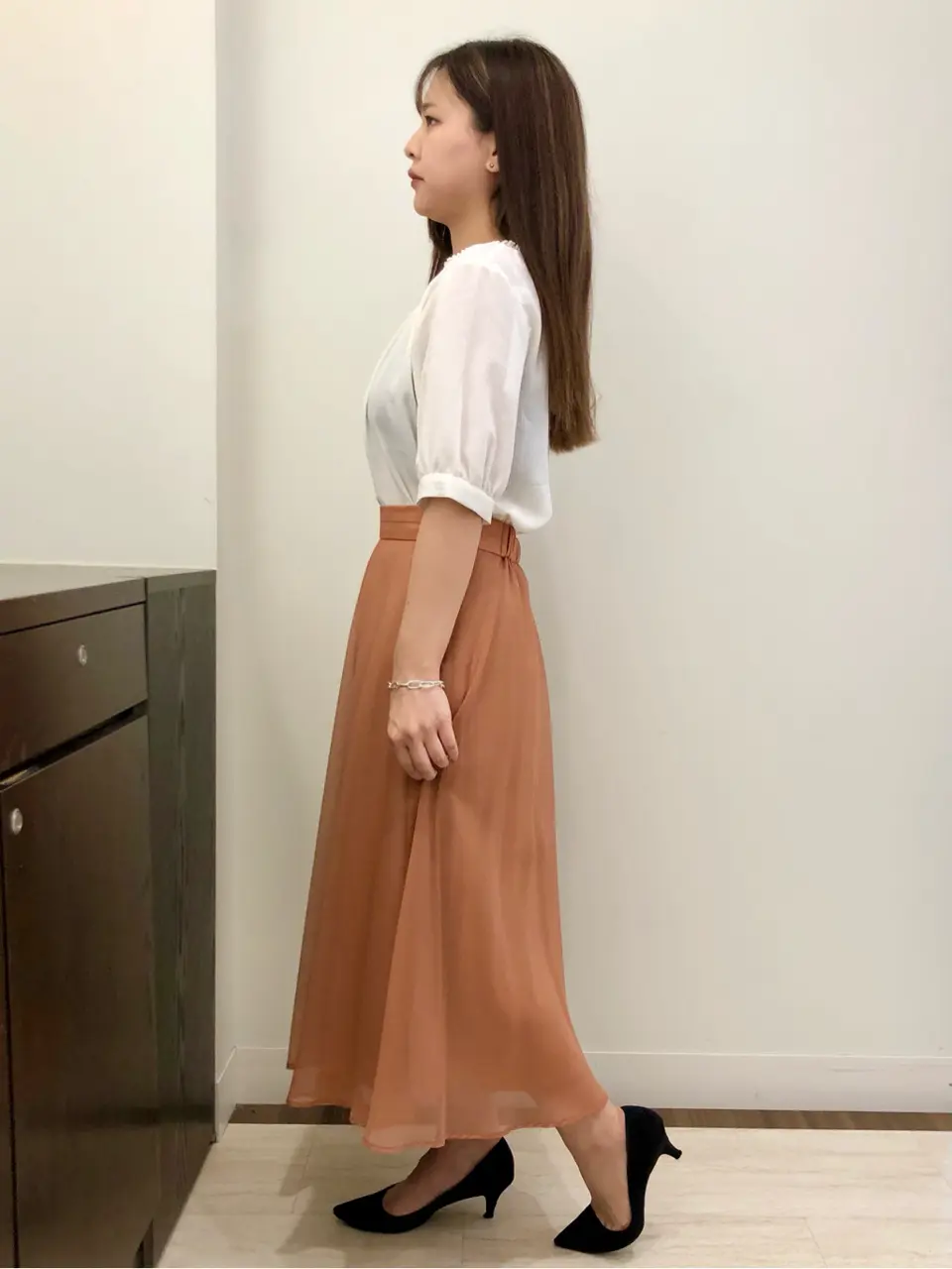 ANY SIS スタッフ コーディネート画像