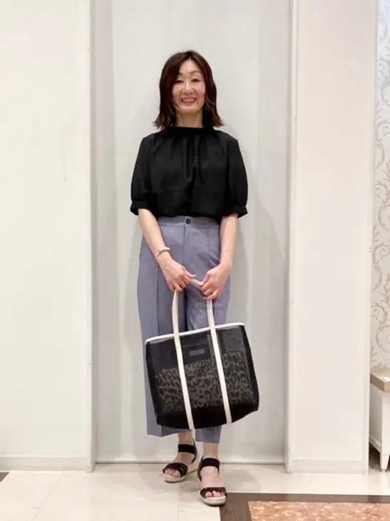 ANY SIS スタッフ コーディネート画像