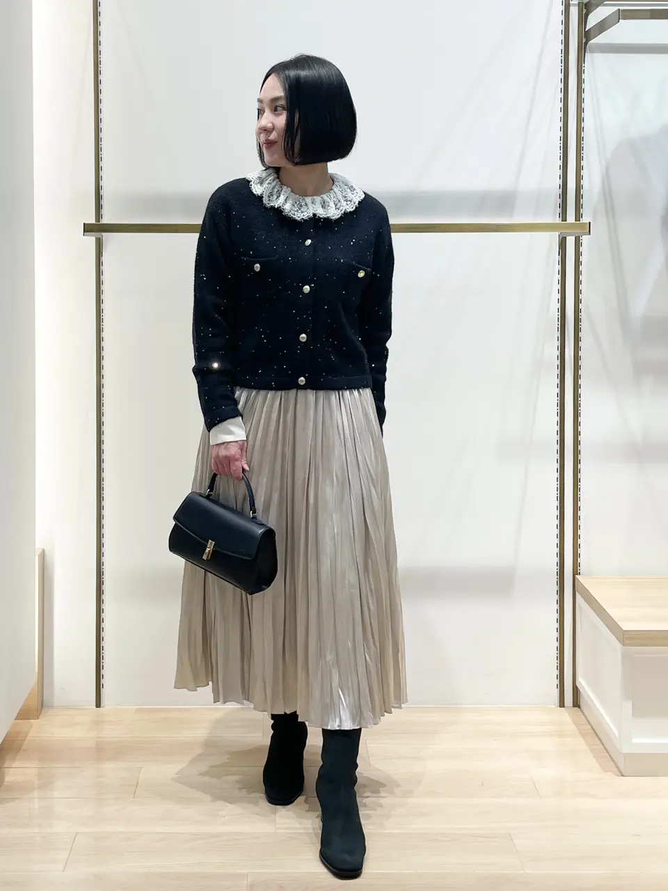  MIKA コーディネート画像