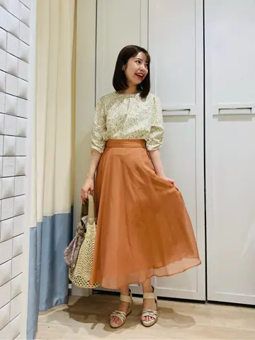 ANY SIS スタッフ コーディネート画像