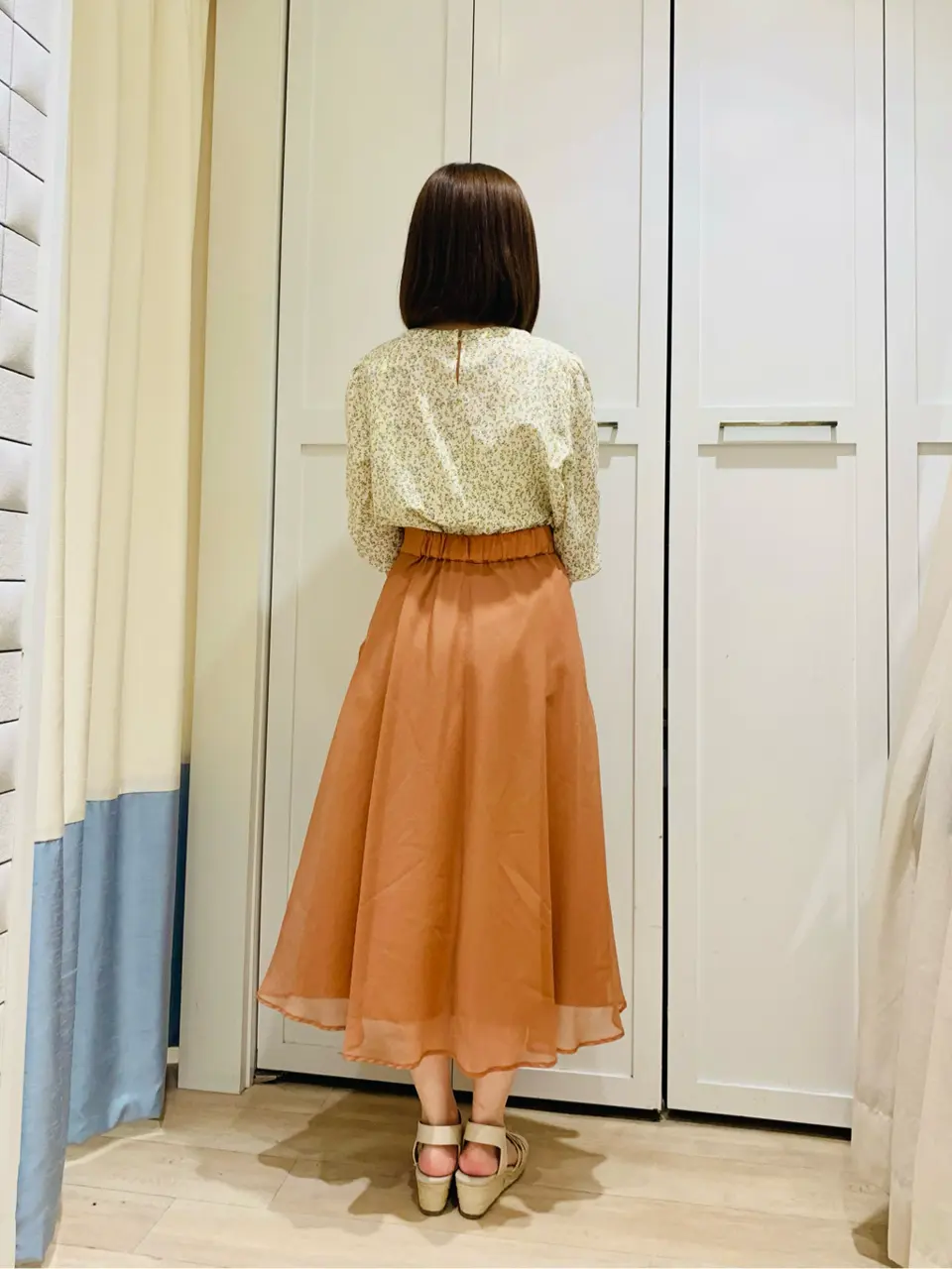 ANY SIS スタッフ コーディネート画像