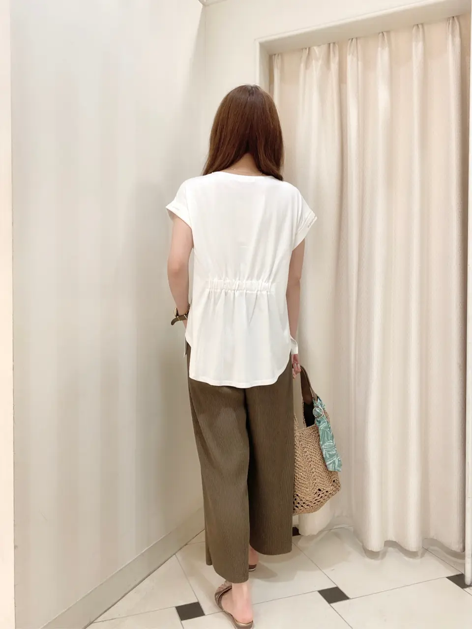 ANY SIS 金井 コーディネート画像