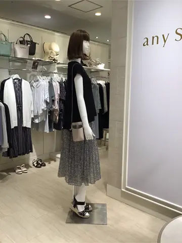 ANY SIS 島崎 コーディネート画像