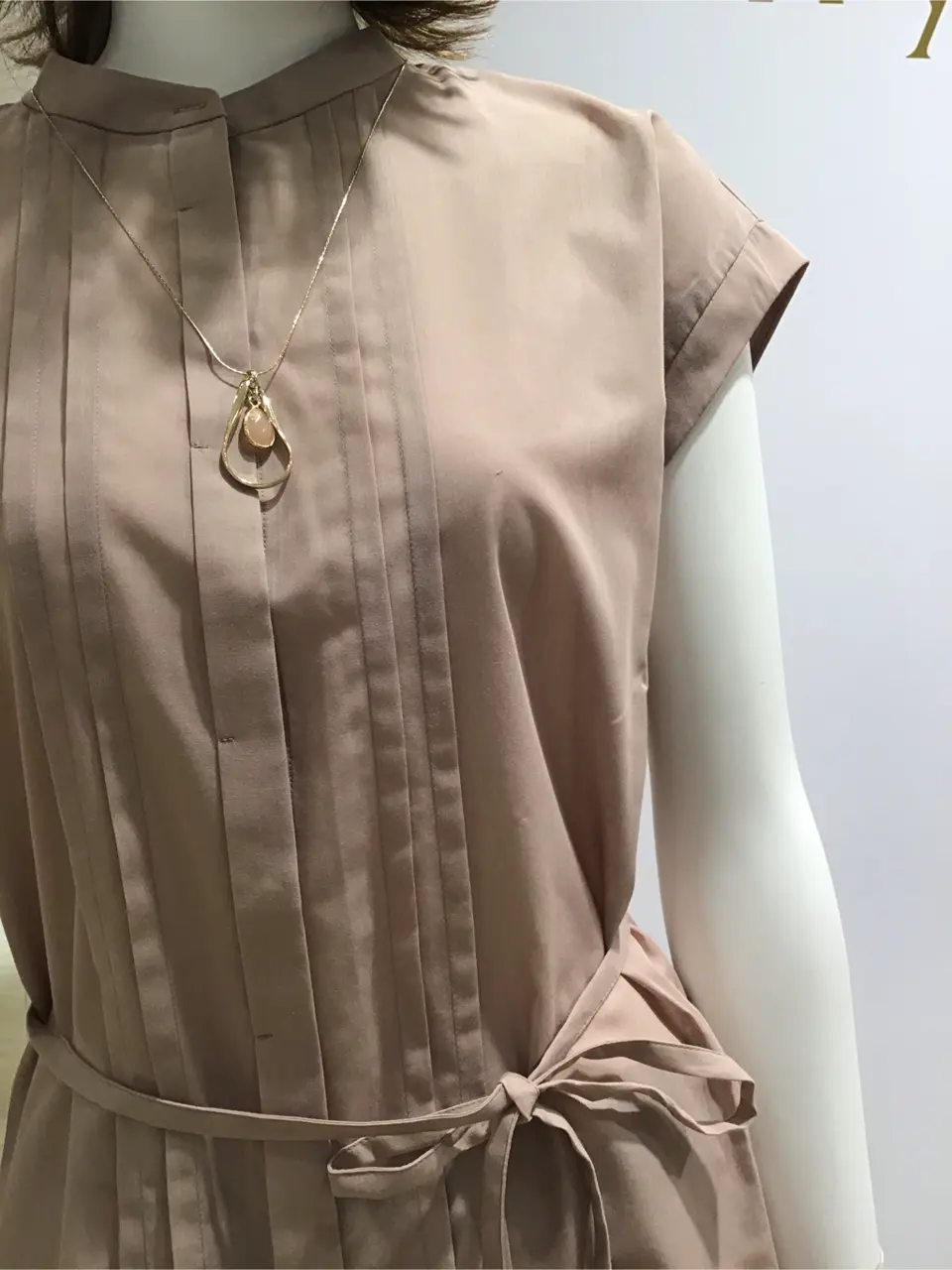 ANY SIS 島崎 コーディネート画像