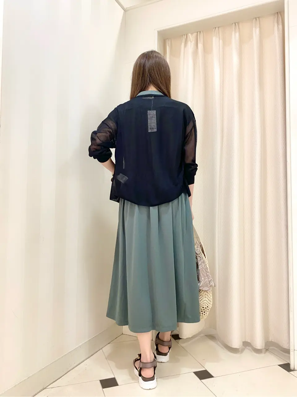 ANY SIS 金井 コーディネート画像