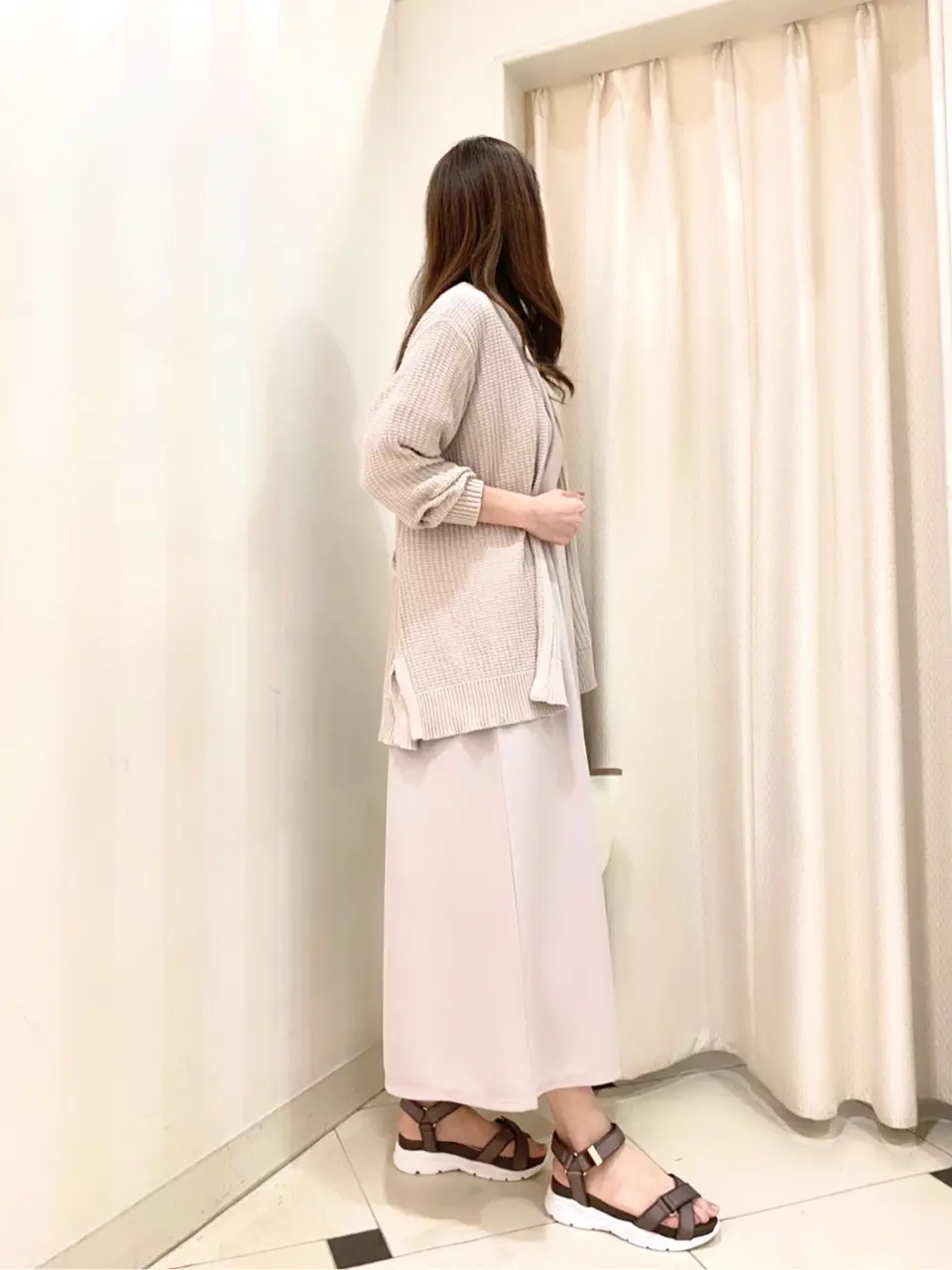 ANY SIS 金井 コーディネート画像