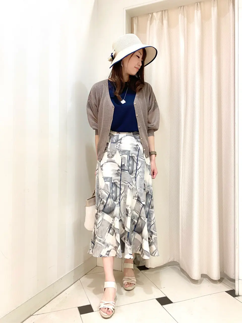 ANY SIS 金井 コーディネート画像