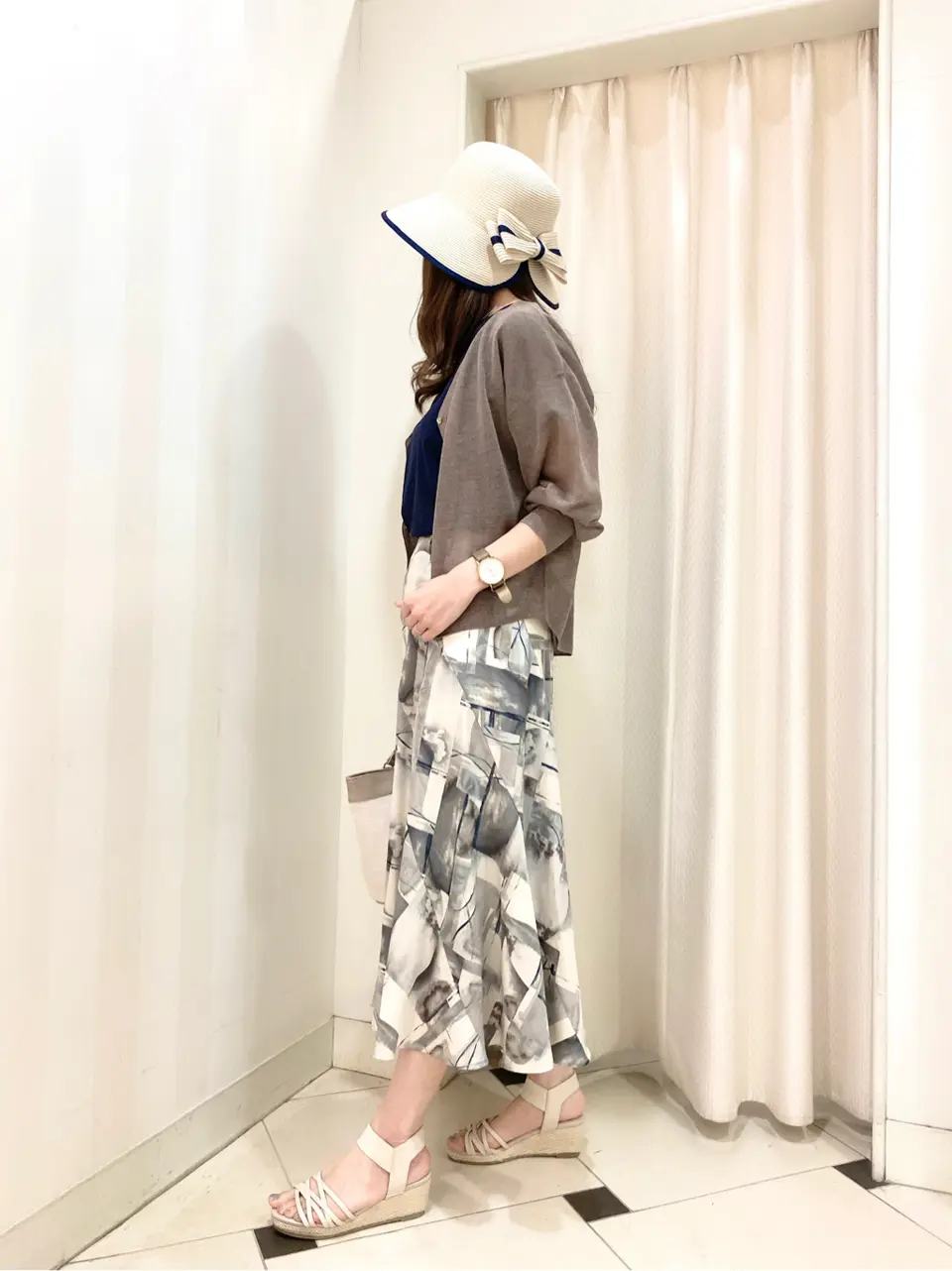 ANY SIS 金井 コーディネート画像