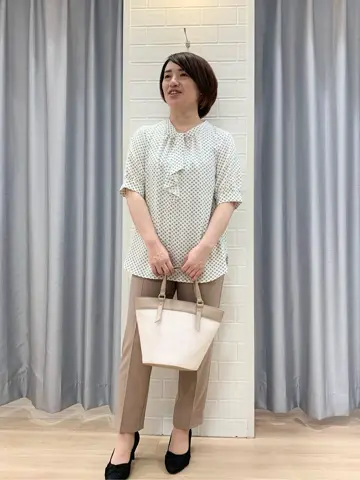 ANY SIS 丸岡 コーディネート画像