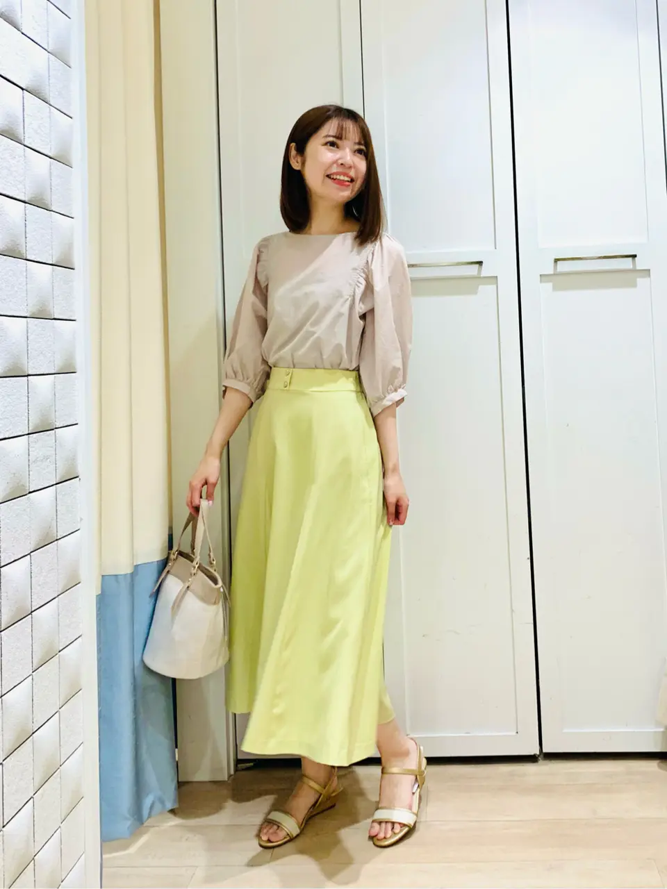 ANY SIS スタッフ コーディネート画像