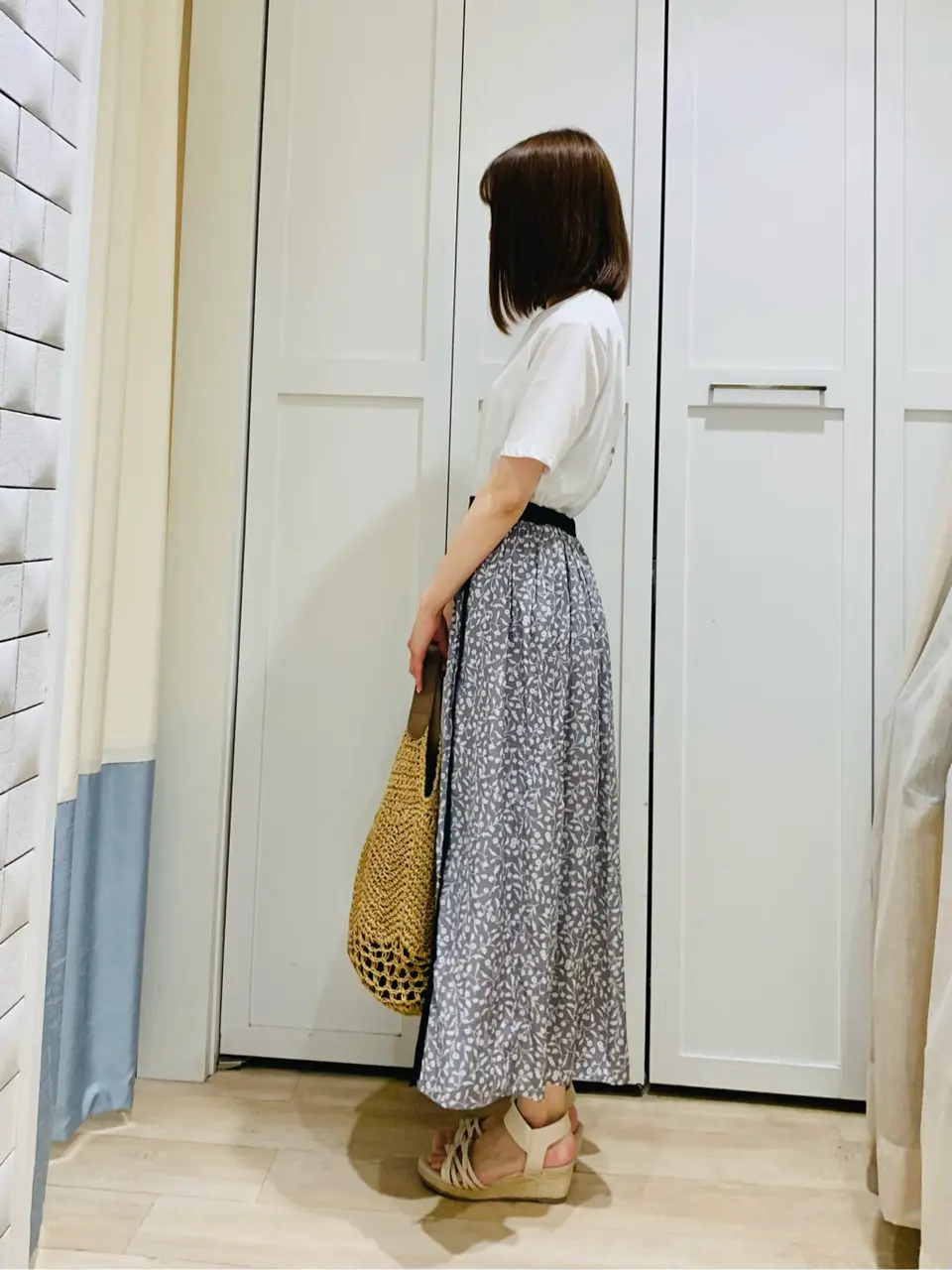 ANY SIS スタッフ コーディネート画像