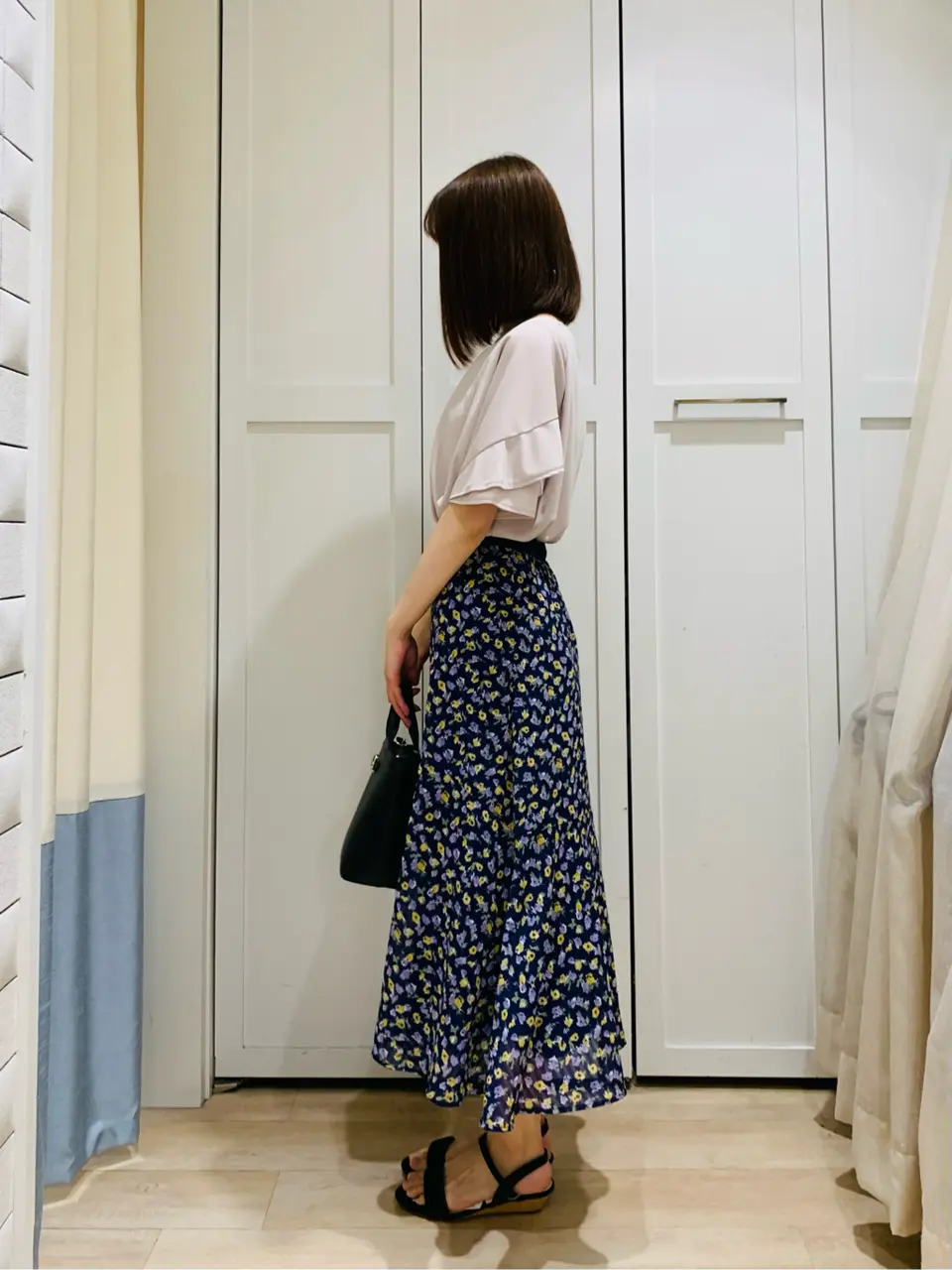 ANY SIS スタッフ コーディネート画像