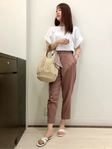 ANY SIS スタッフ コーディネート画像