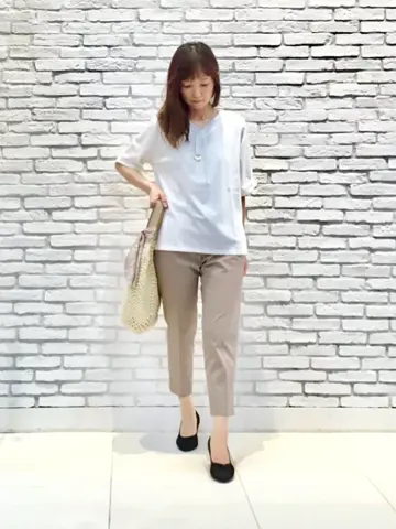 ANY SIS スタッフ コーディネート画像