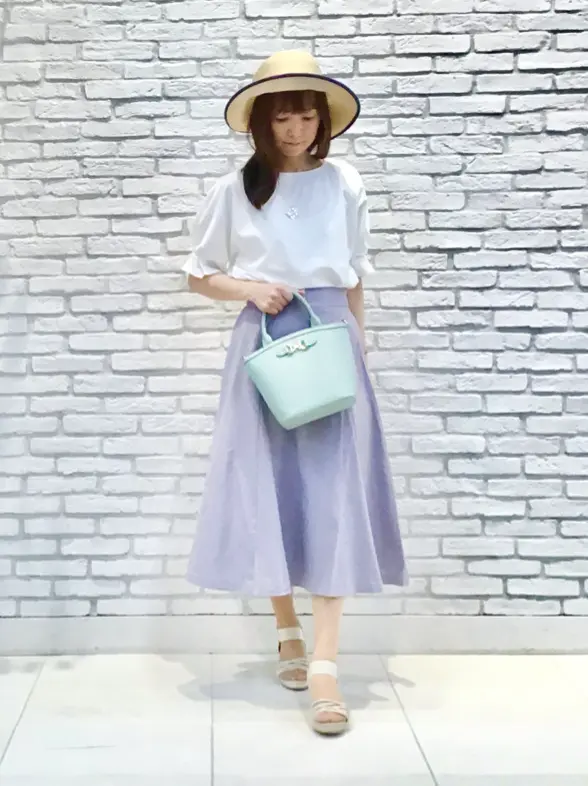 ANY SIS スタッフ コーディネート画像