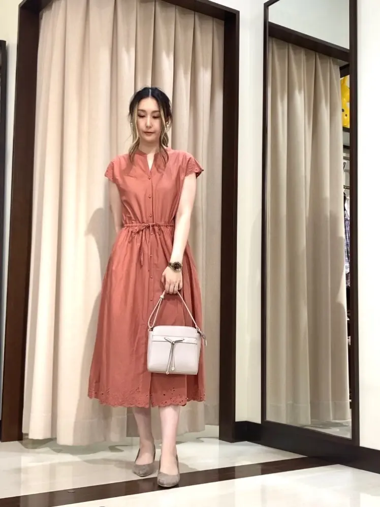 ANY SIS STAFF コーディネート画像