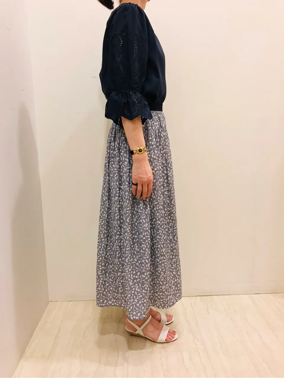 ANY SIS スタッフ コーディネート画像