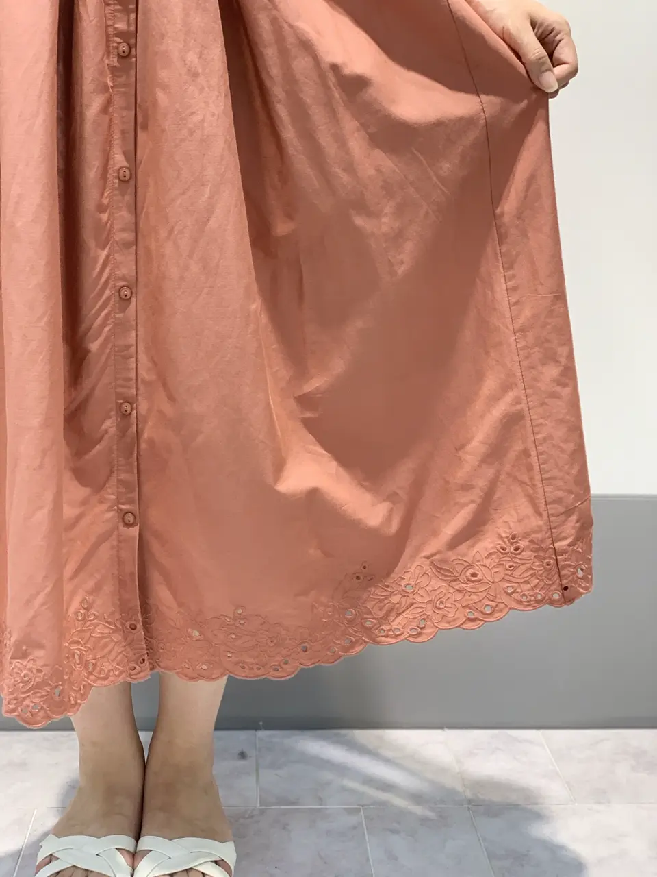 ANY SIS 岡本 コーディネート画像