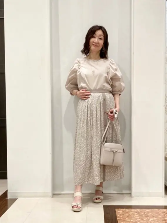 ANY SIS スタッフ コーディネート画像