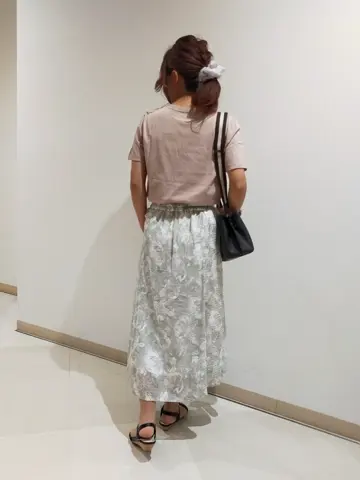 ANY SIS 権田 コーディネート画像