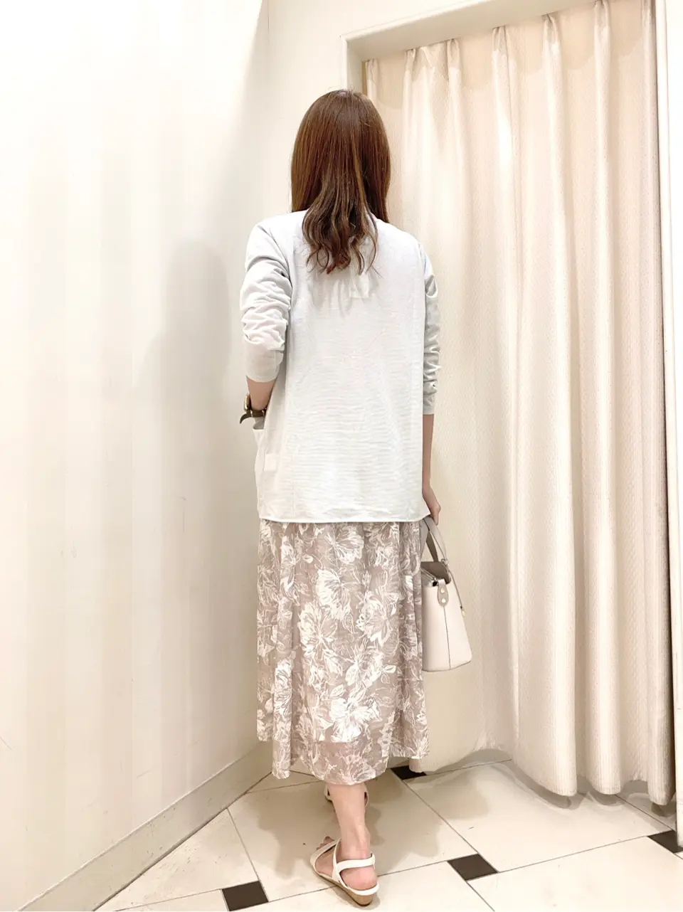 ANY SIS 金井 コーディネート画像