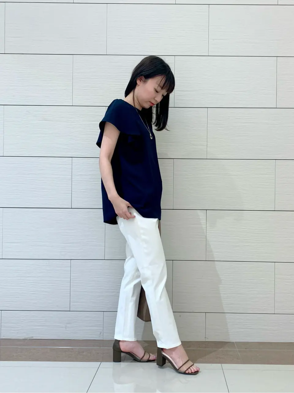 ANY SIS スタッフ コーディネート画像