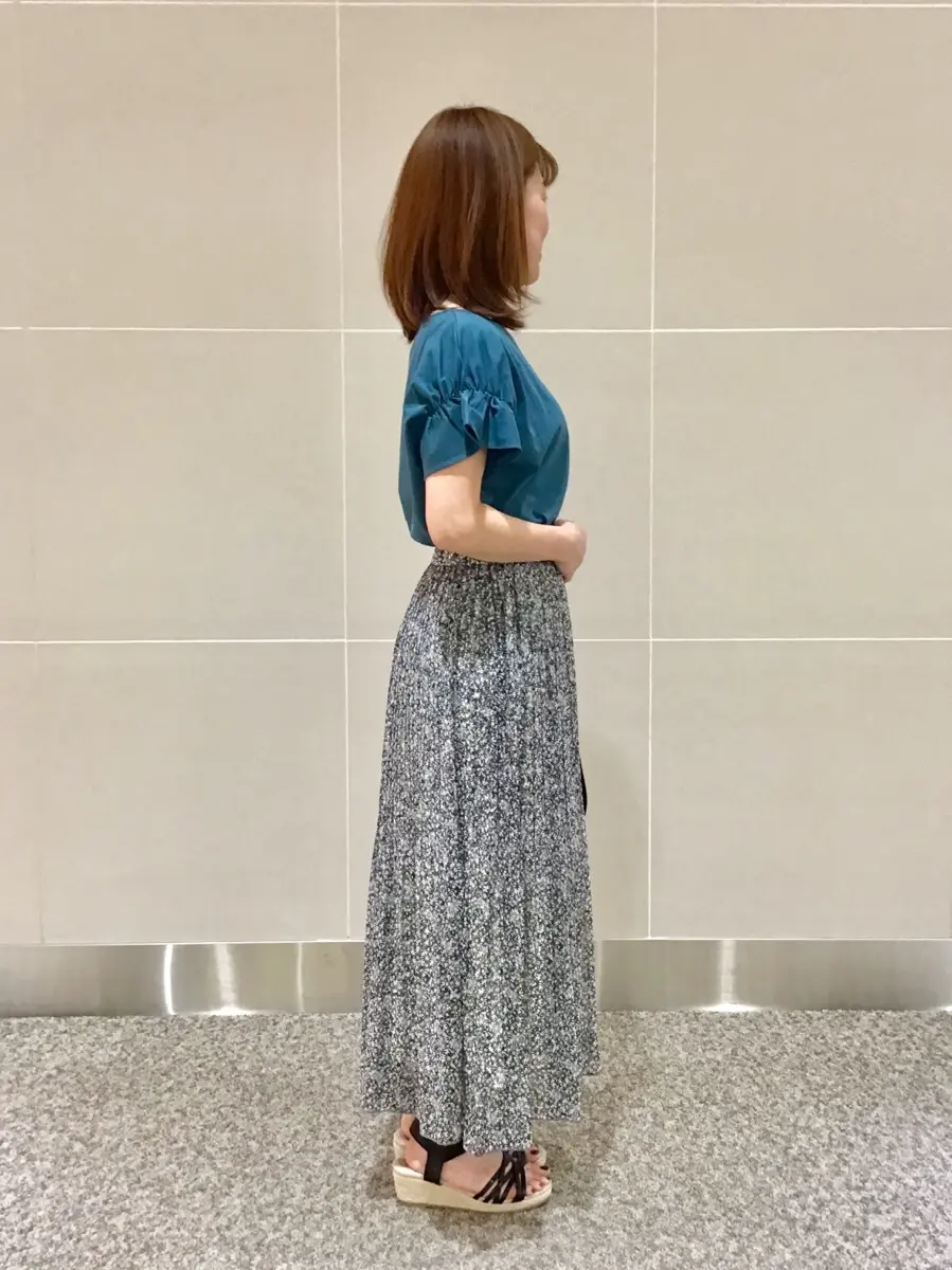 ANY SIS 浅野 コーディネート画像