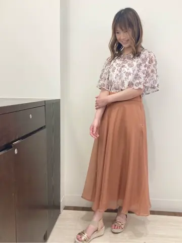 ANY SIS スタッフ コーディネート画像