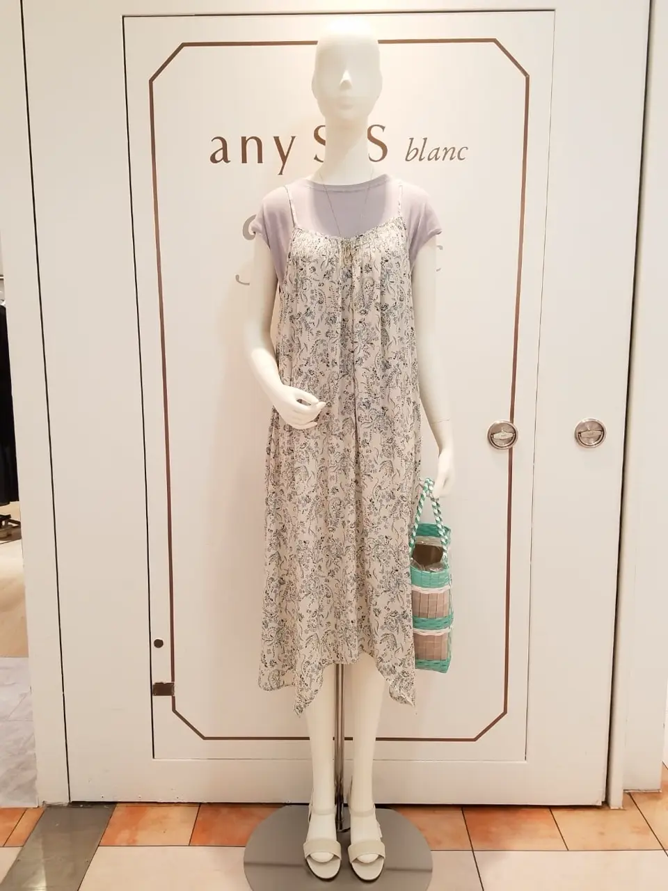 ANY SIS yamakawa コーディネート画像