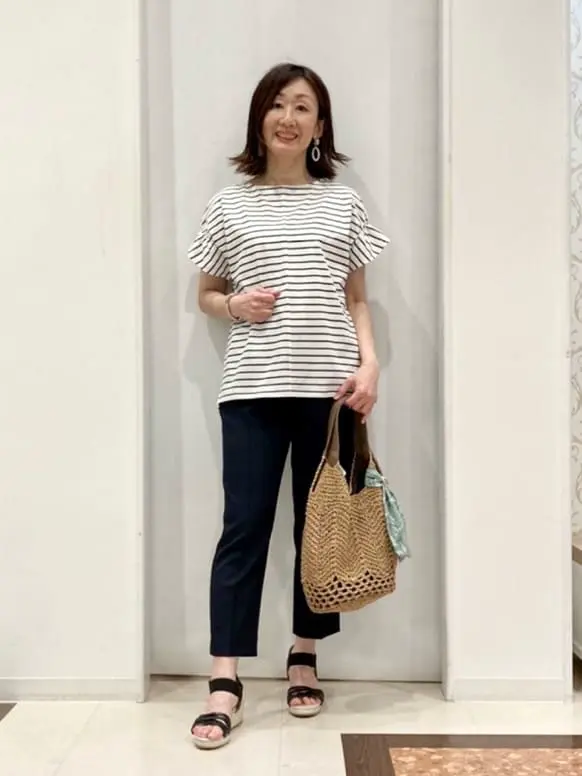 ANY SIS スタッフ コーディネート画像