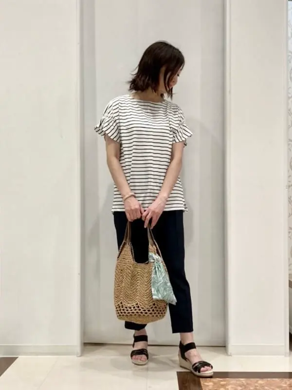 ANY SIS スタッフ コーディネート画像