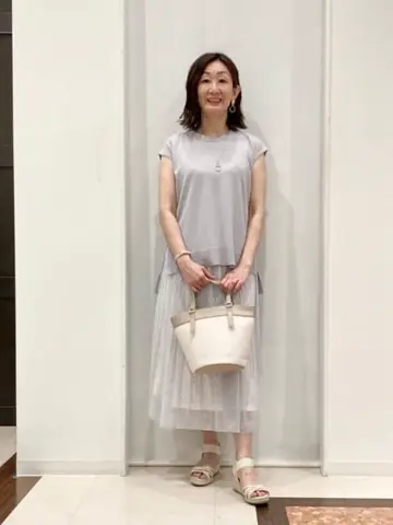 ANY SIS スタッフ コーディネート画像