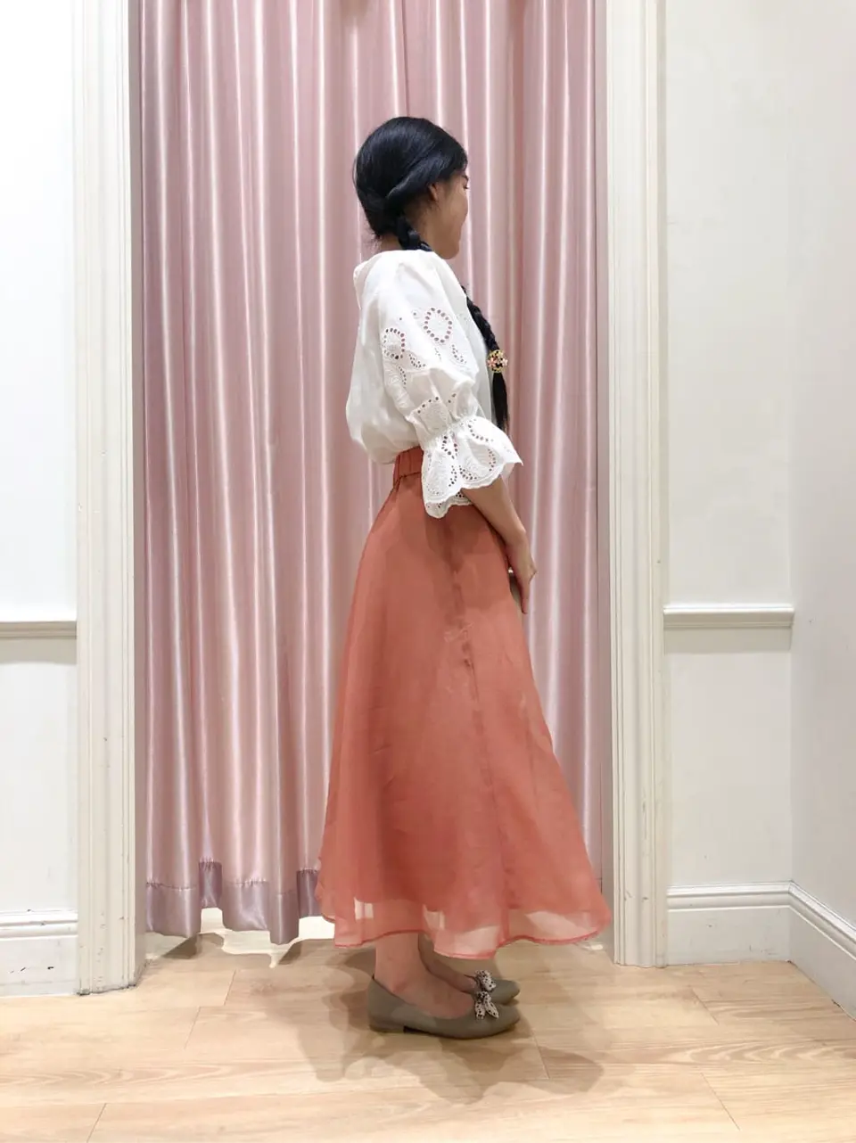 ANY SIS スタッフ コーディネート画像