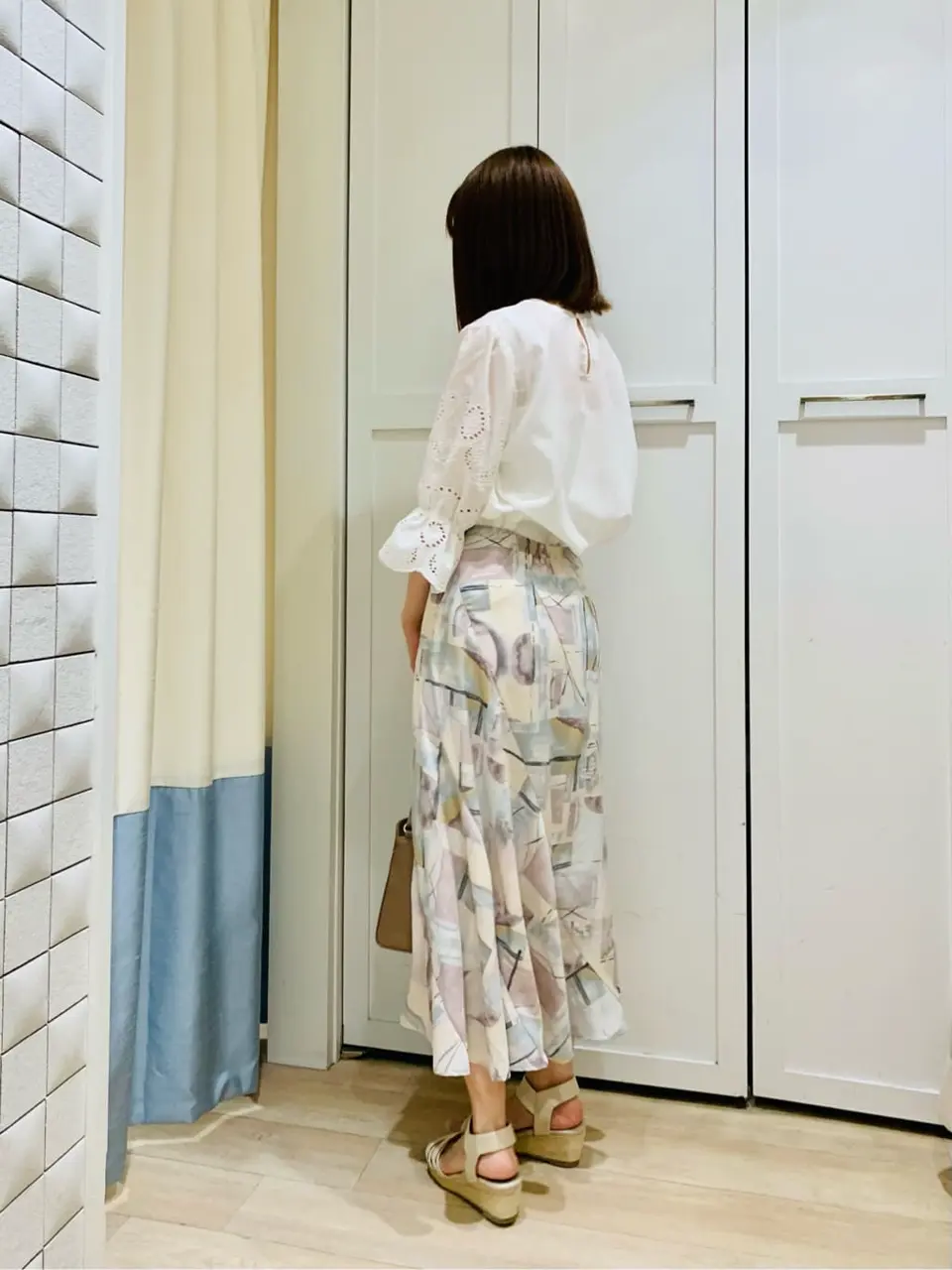 ANY SIS スタッフ コーディネート画像