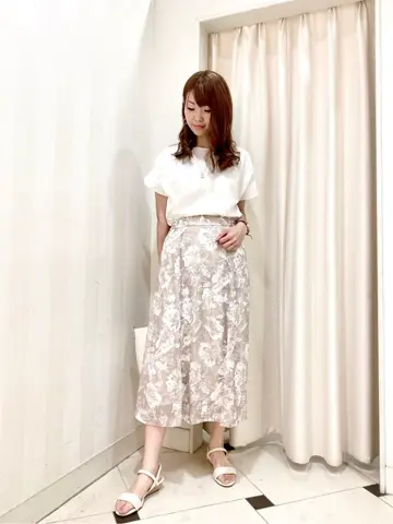 ANY SIS 金井 コーディネート画像