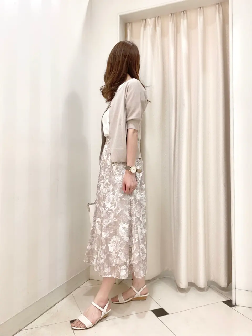 ANY SIS 金井 コーディネート画像