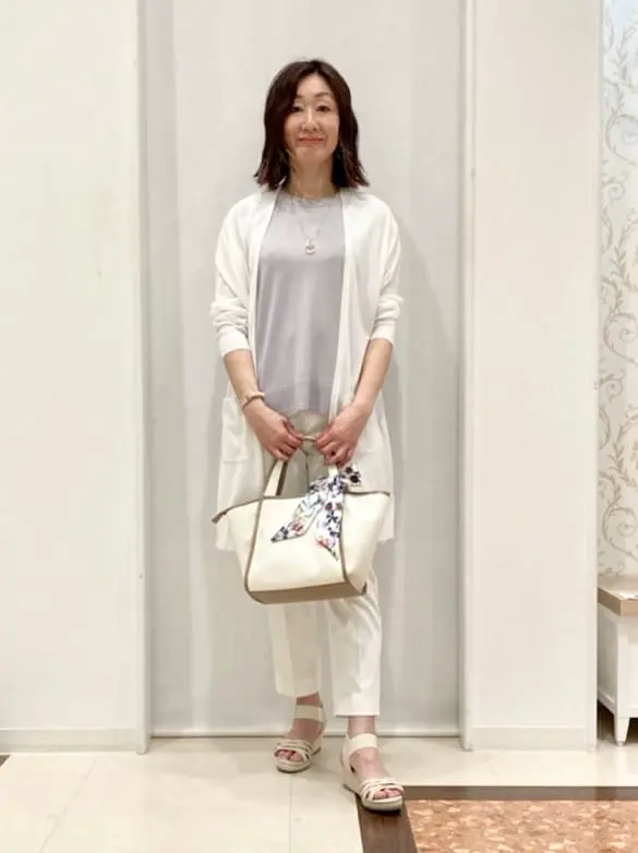 ANY SIS スタッフ コーディネート画像