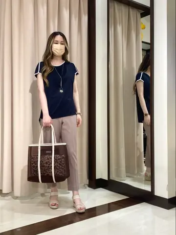 ANY SIS STAFF コーディネート画像