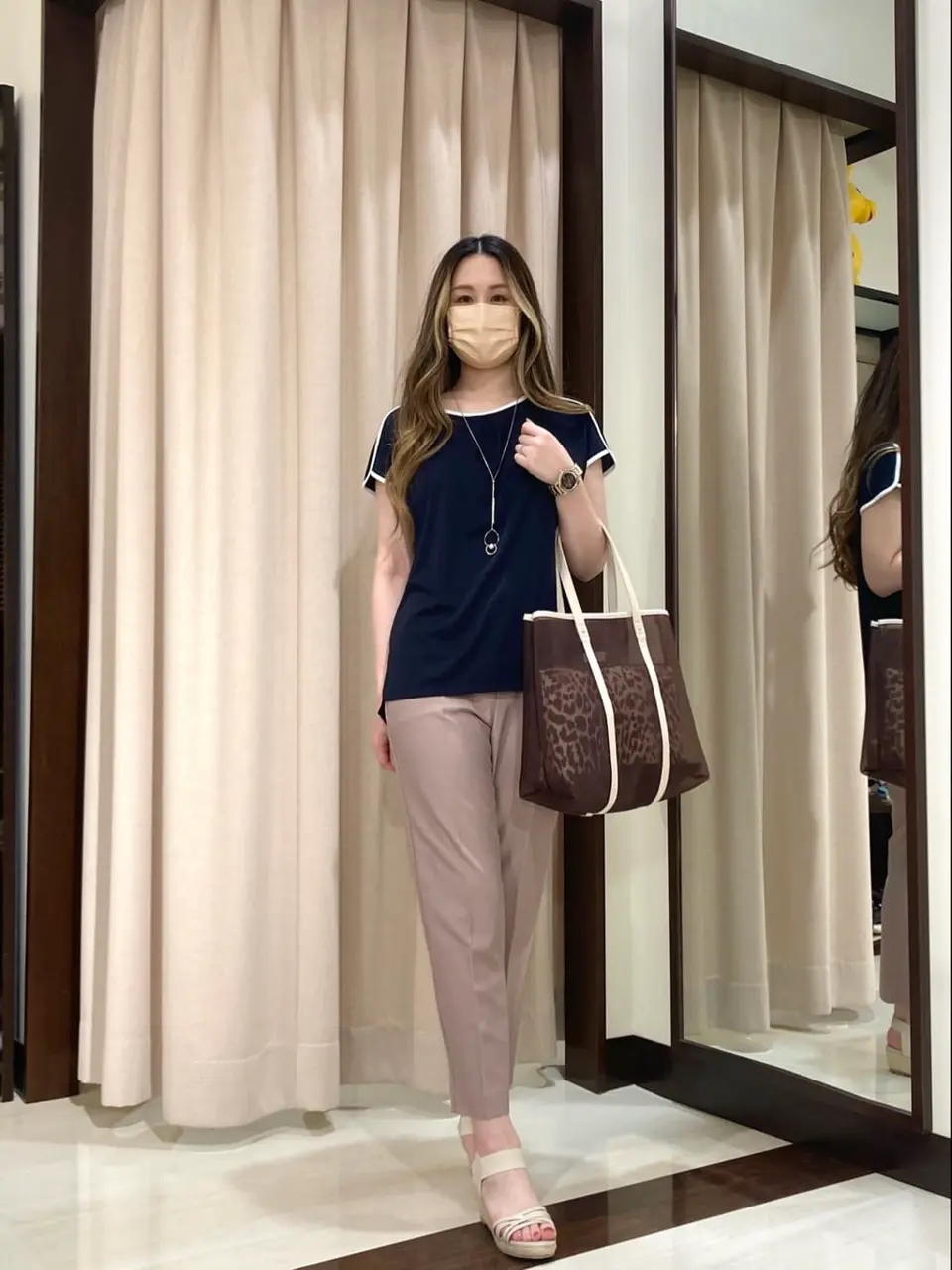 ANY SIS STAFF コーディネート画像