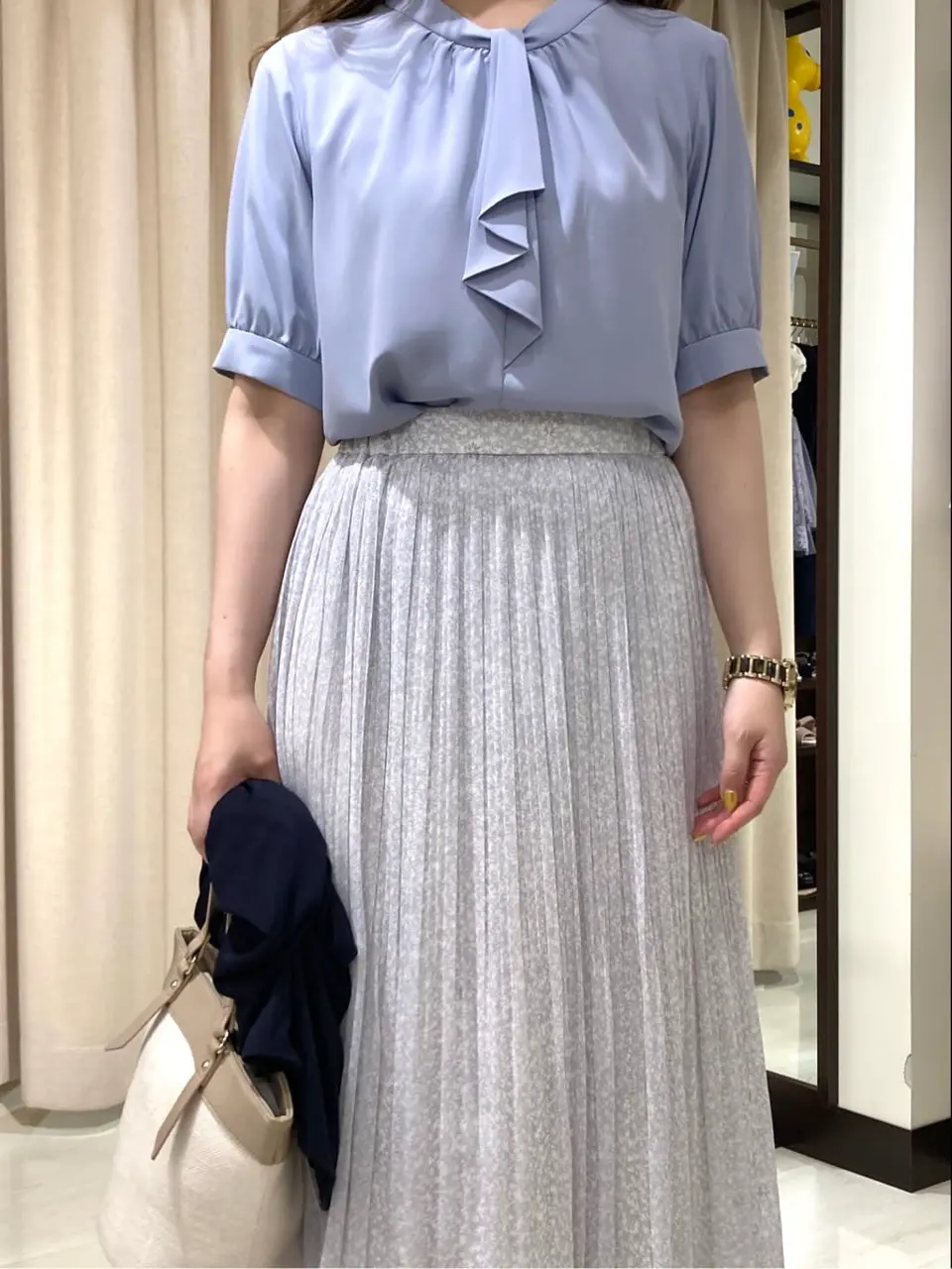 ANY SIS STAFF コーディネート画像