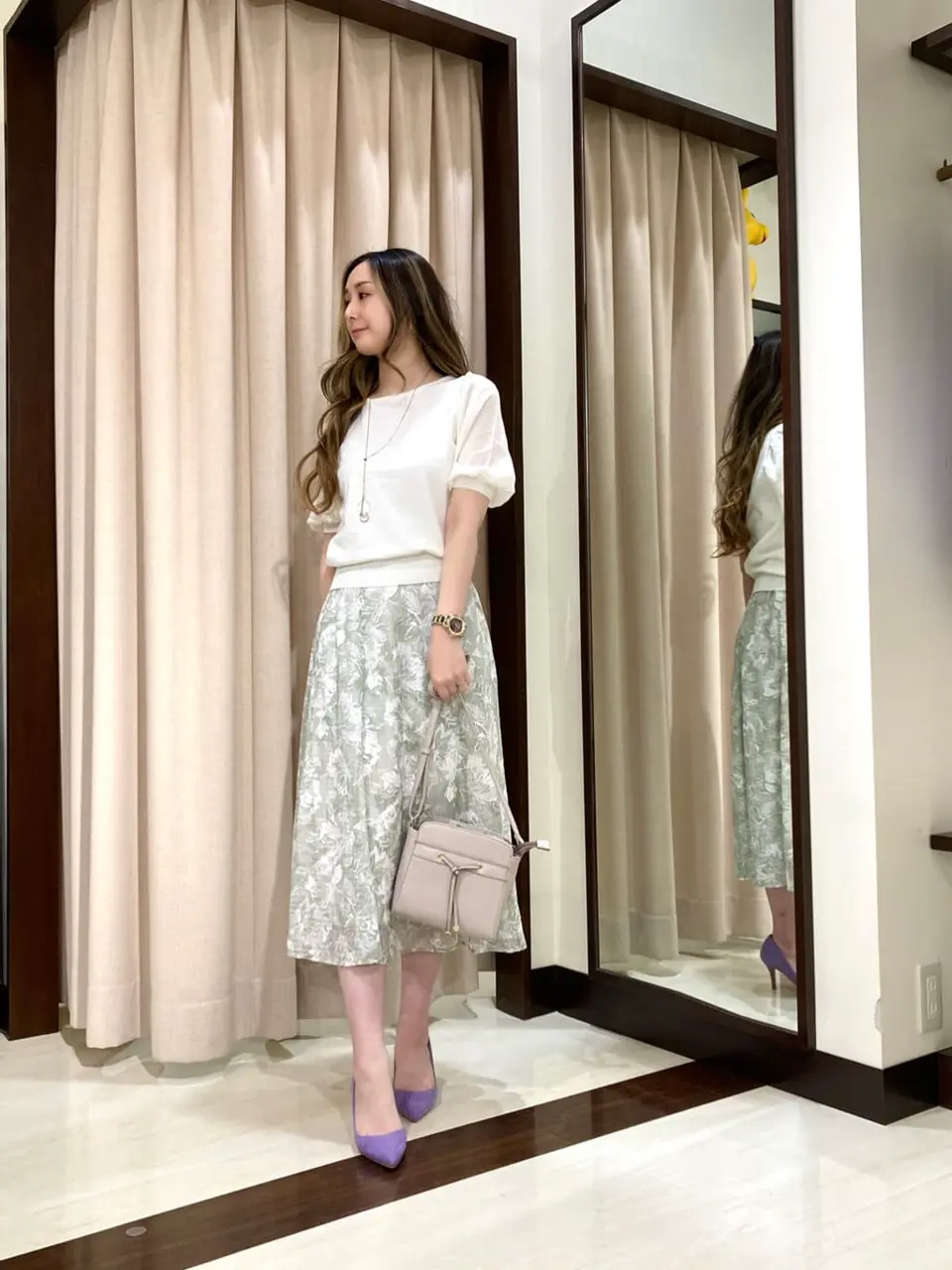 ANY SIS STAFF コーディネート画像